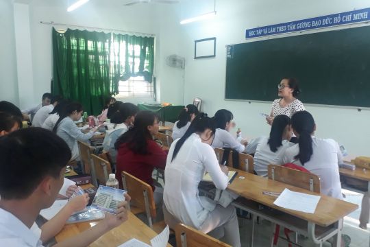 Tư vấn, hướng nghiệp cho học sinh các Trường THPT tại Bình Thuận